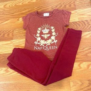 Joyfolie Nap Queen t-shirt & Glitter leggings color dark pink/maroon